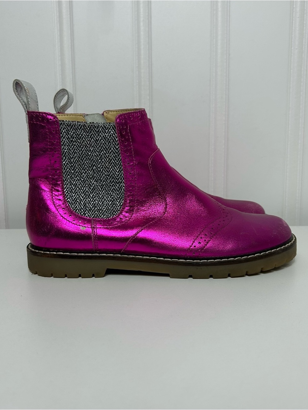 Mini Boden Chelsea boots zipper metallic pink girls big kids 4
